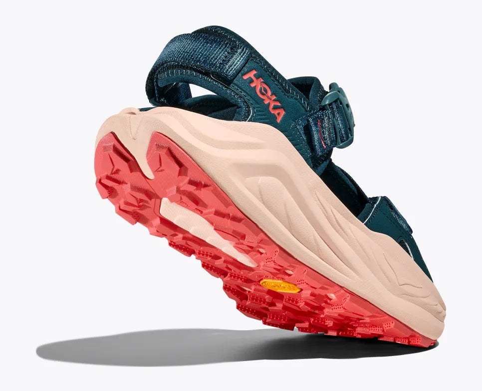 Womenâ€™s  Infini Hike