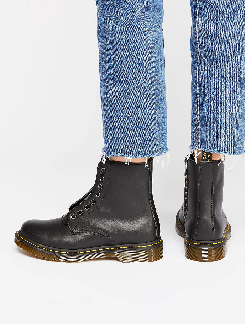 DR. MARTENS 1460 PASCAL FRONT ZIP BLACK NAPPA