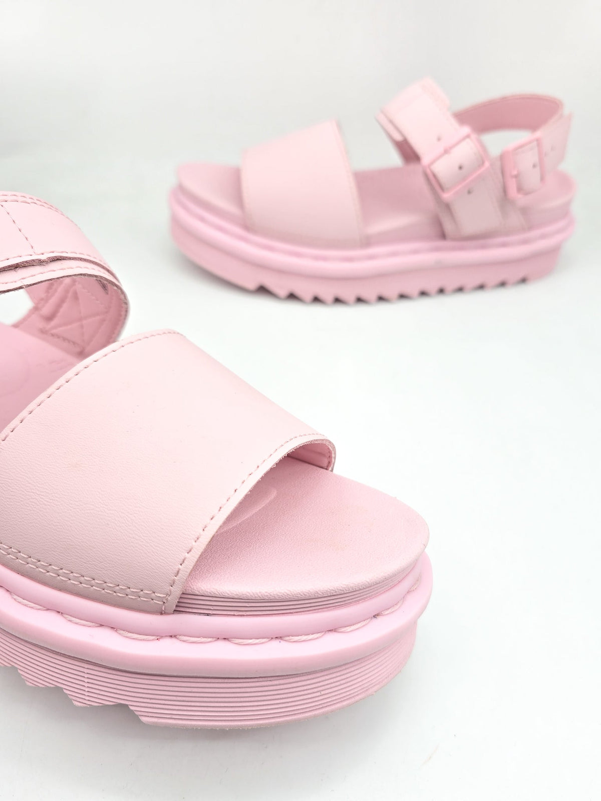DR. MARTENS VOSS PINK MONO