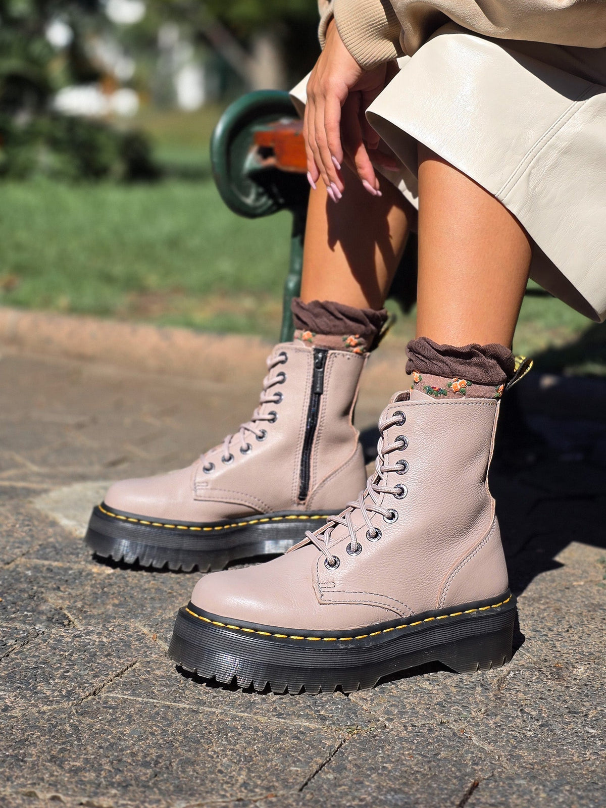DR. MARTENS JADON TAUPE PISA