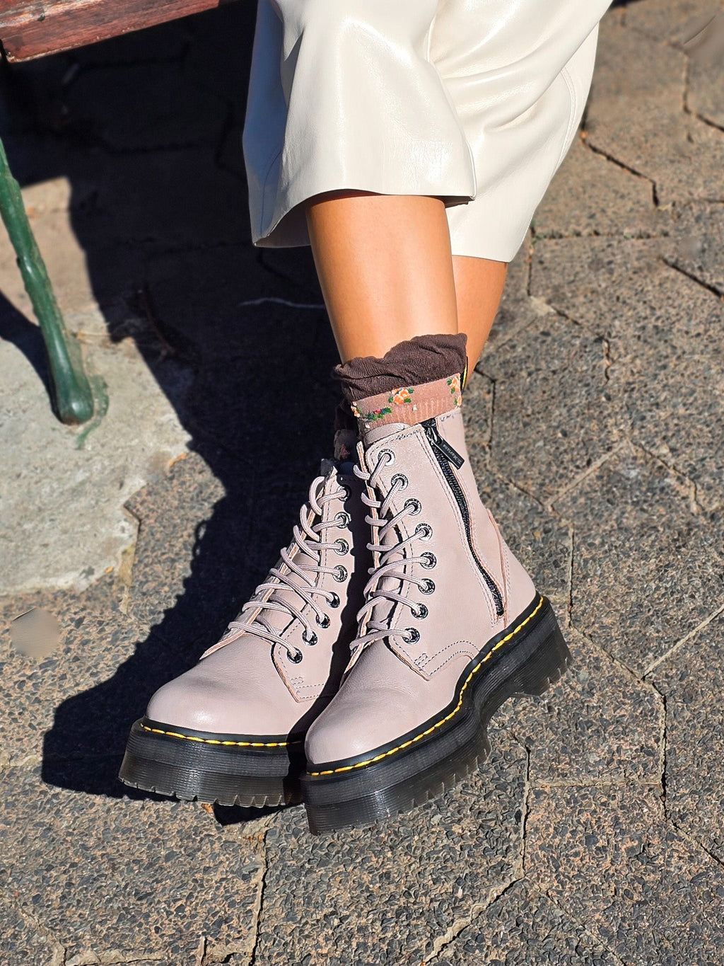 DR. MARTENS JADON TAUPE PISA