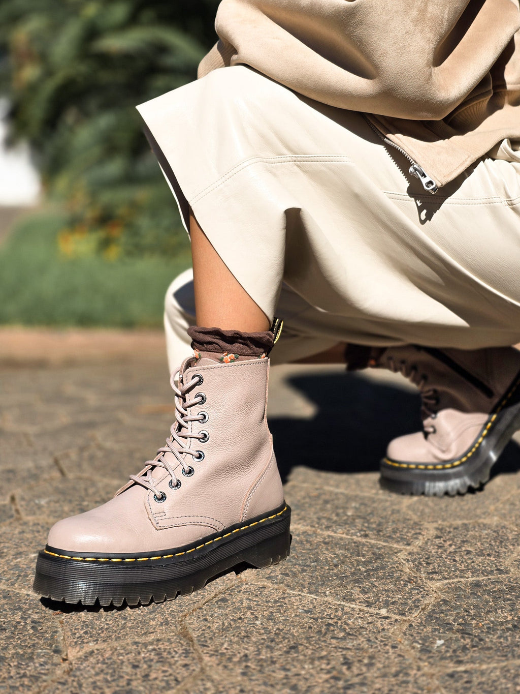 DR. MARTENS JADON TAUPE PISA