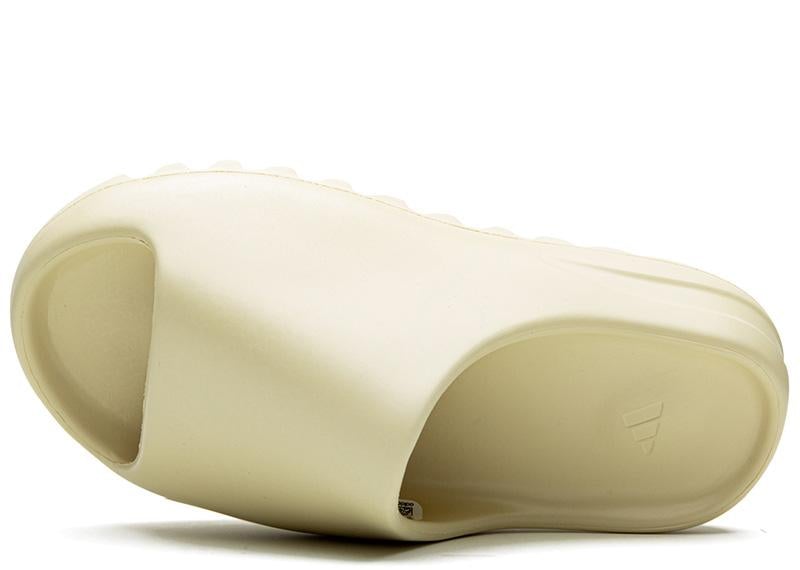 YEEZY SLIDE BONE