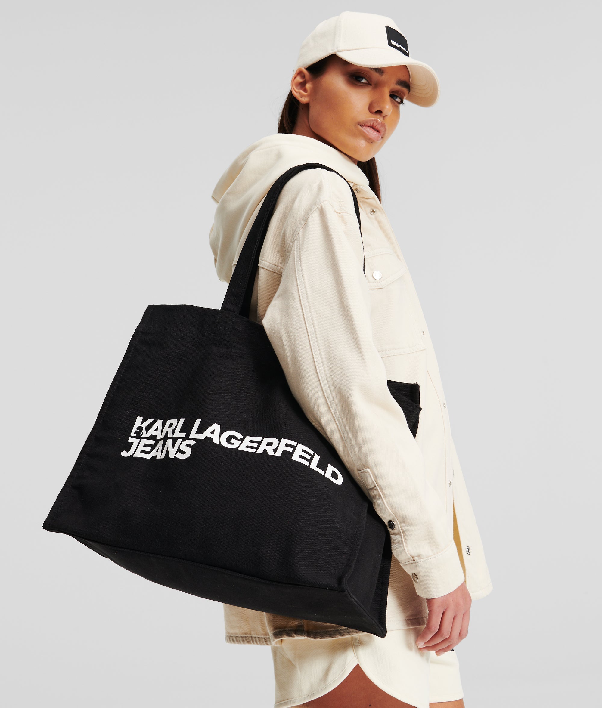 Logo canvas shopper