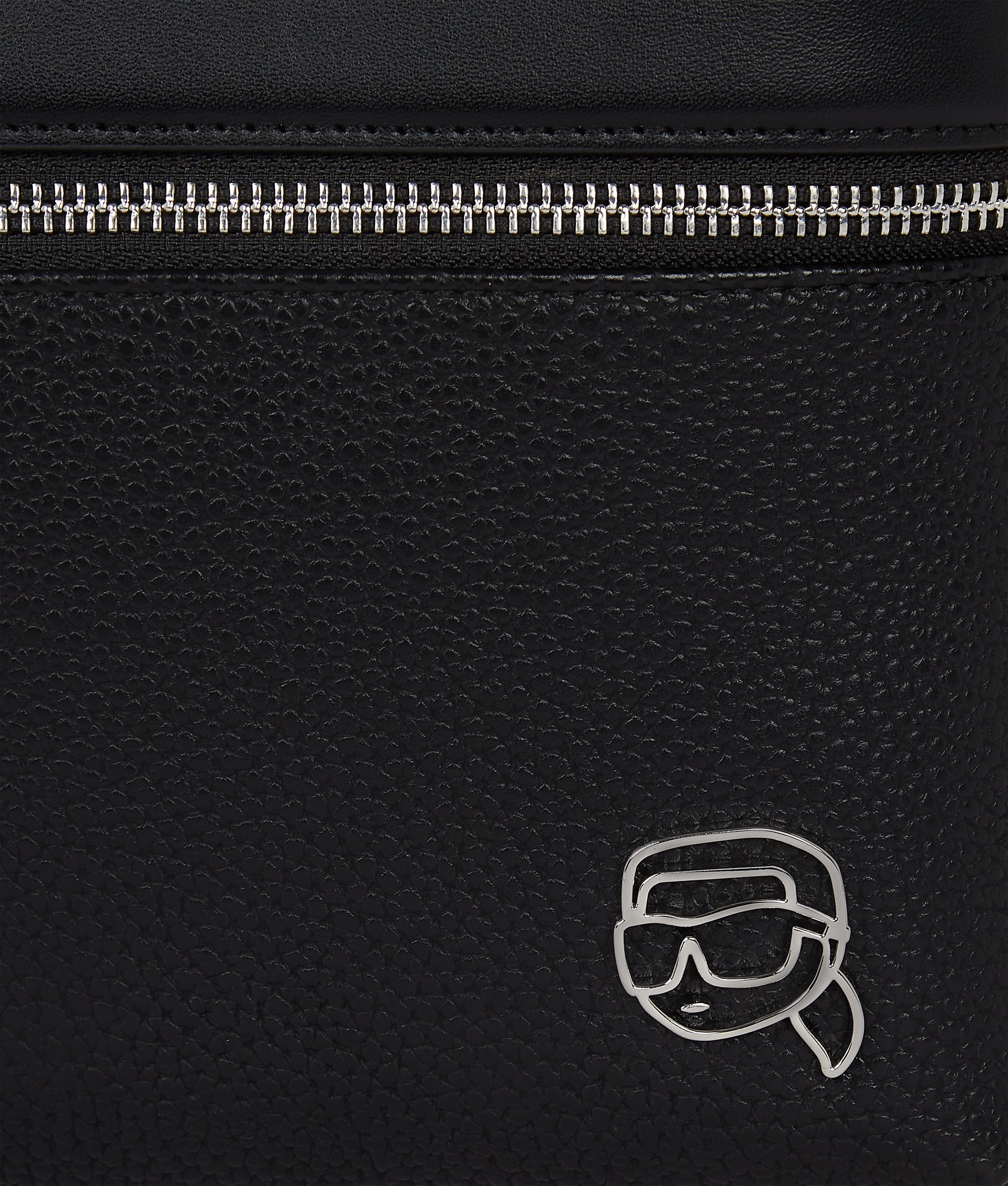 Ikon outline backpack
