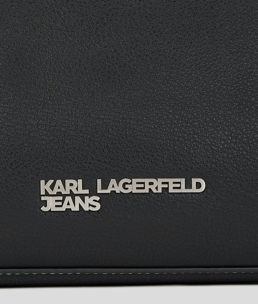 Metal logo small shoulder bag