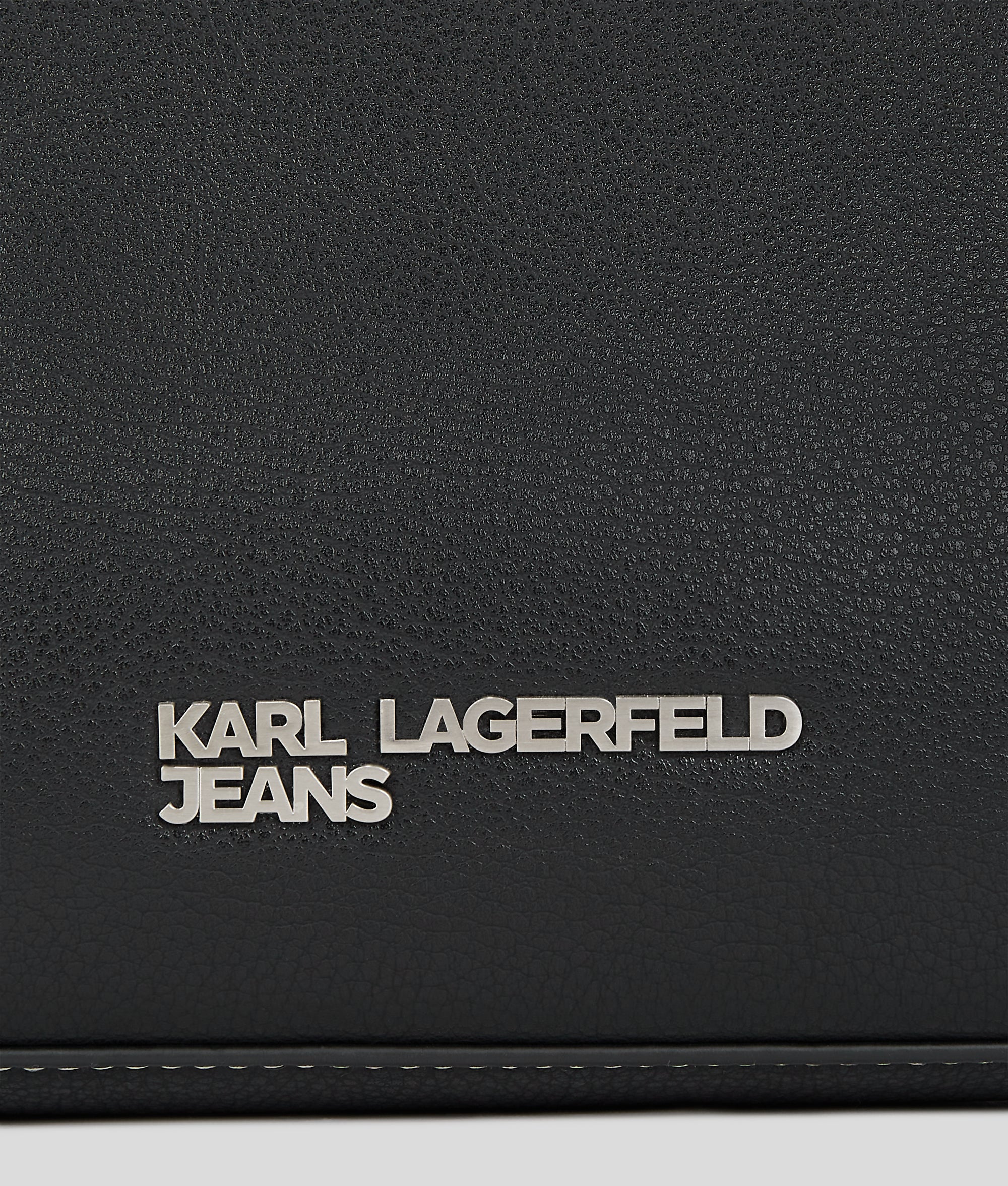 Metal logo small shoulder bag
