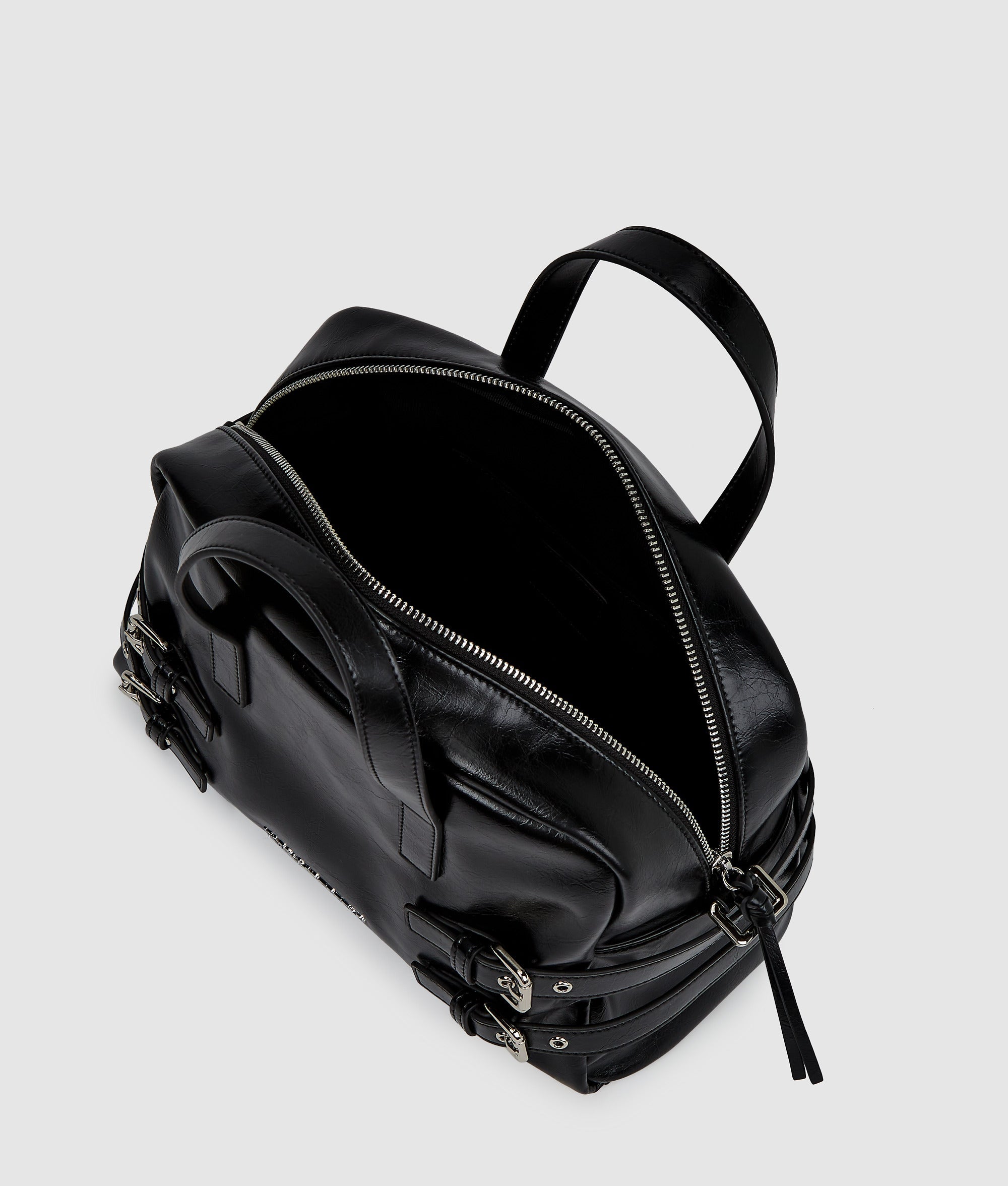 Buckle bowling bag