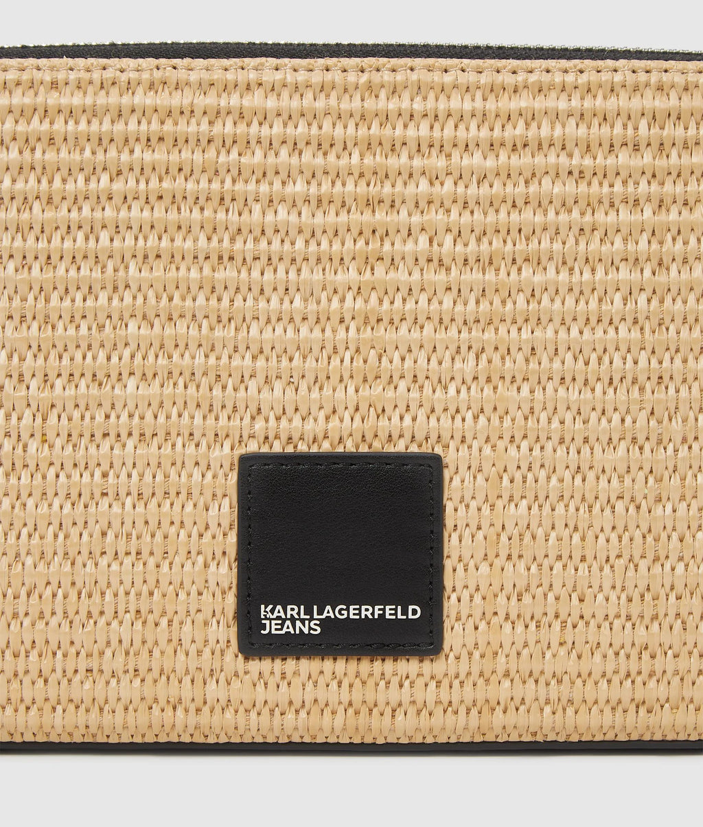 Woven convertible pouch