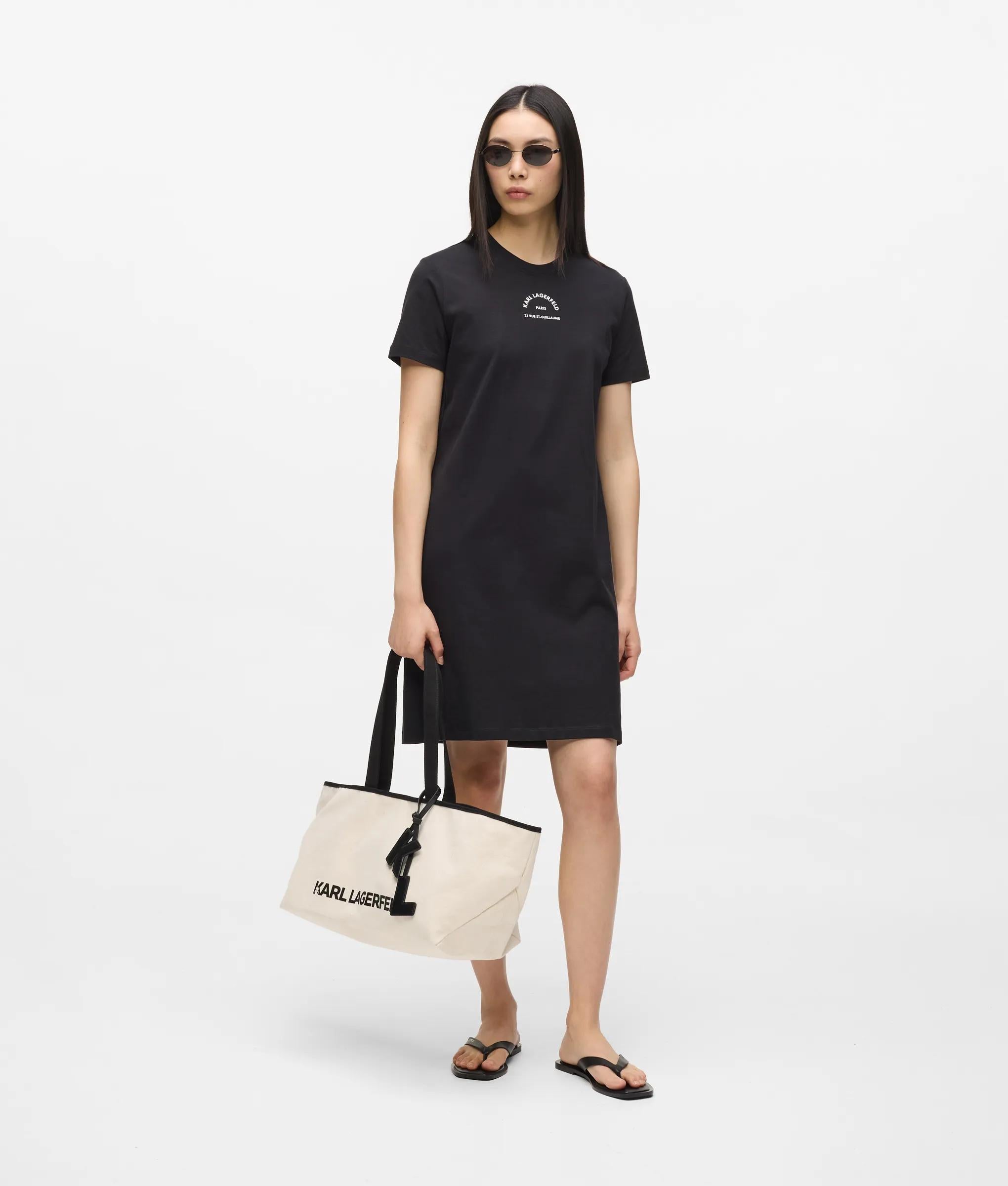 Large elongated shopper