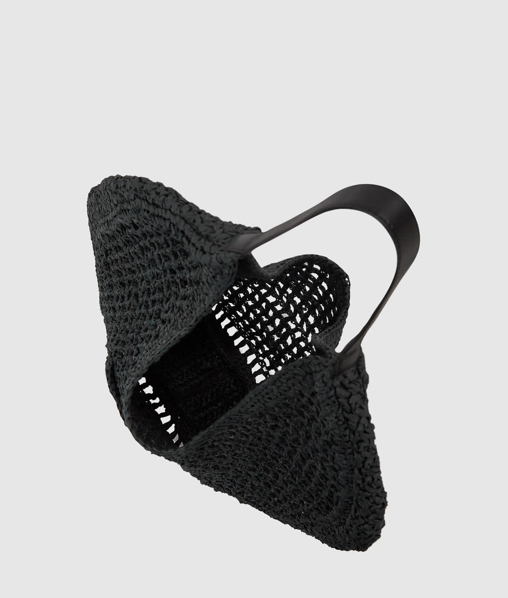 Summery woven hobo bag