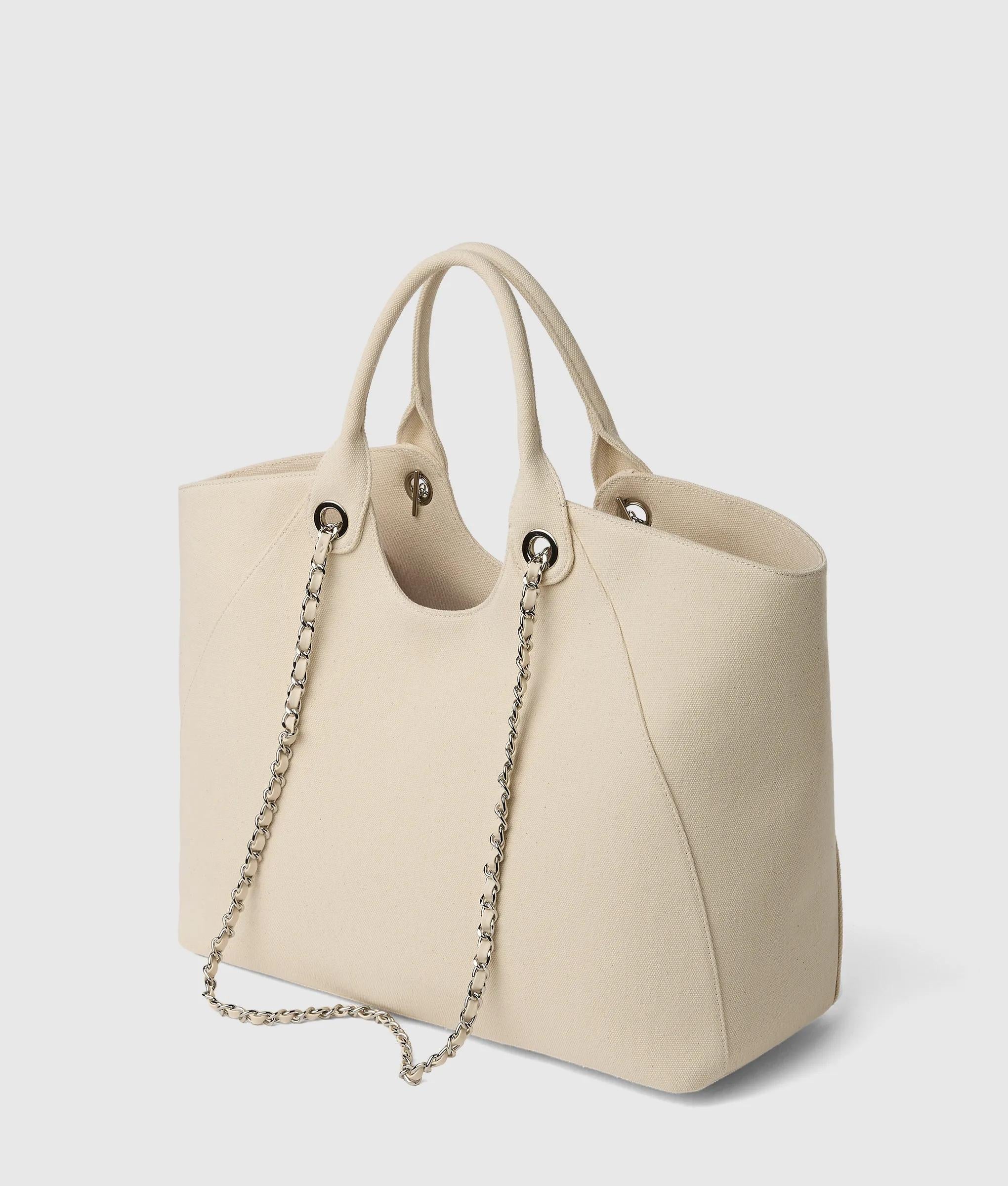 Exclusive Rue St-Guillaume chain shopper