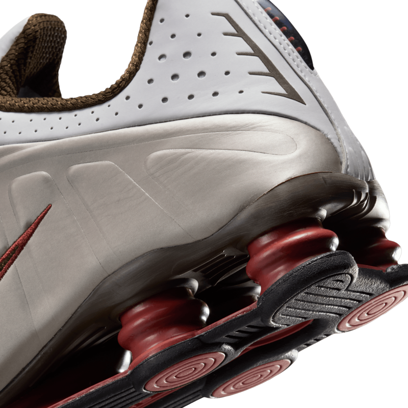 Shox R4