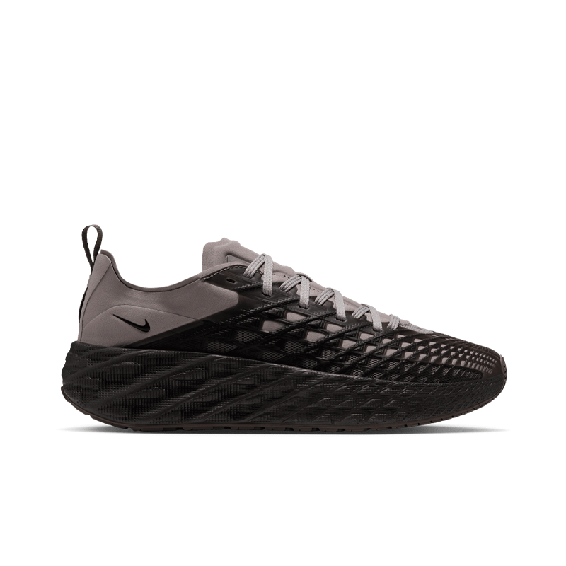 NIKE AVA EDGE