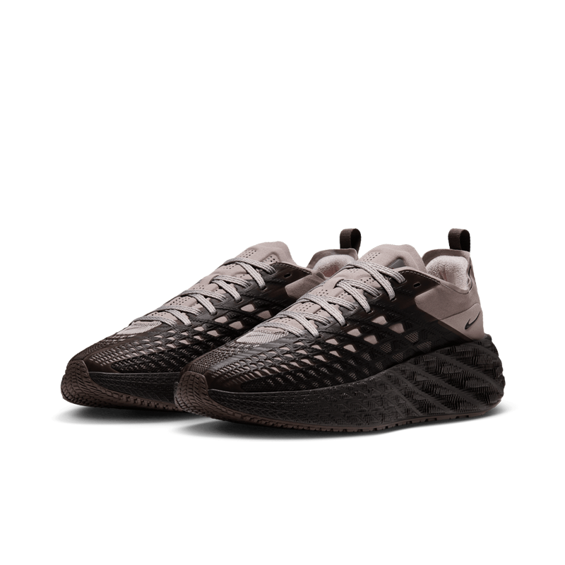 NIKE AVA EDGE