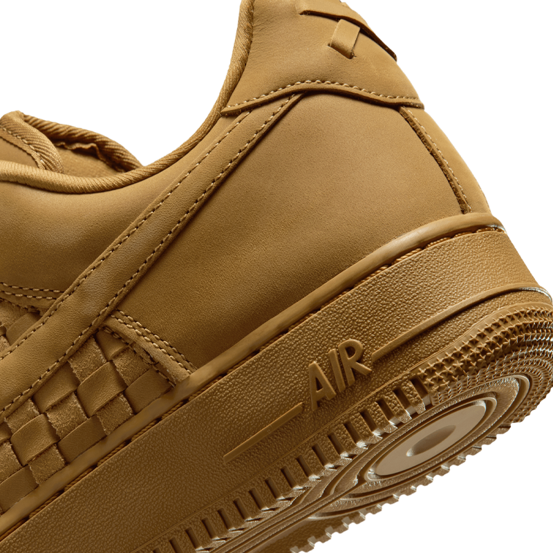 NIKE AIR FORCE 1 RETRO