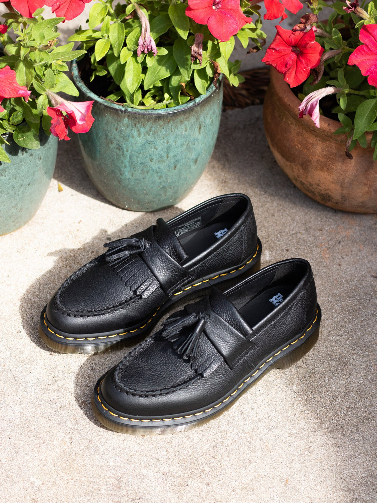 DR. MARTENS ADRIAN BLACK VIRGINIA