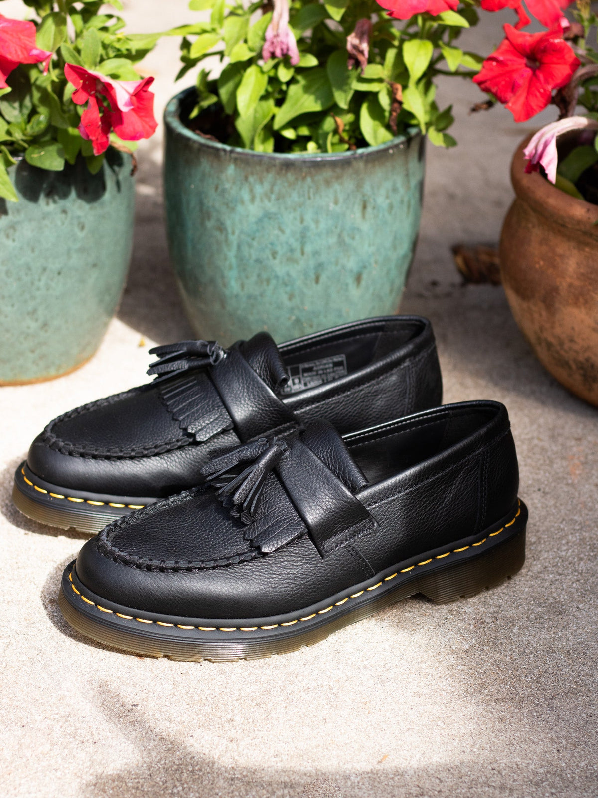 DR. MARTENS ADRIAN BLACK VIRGINIA