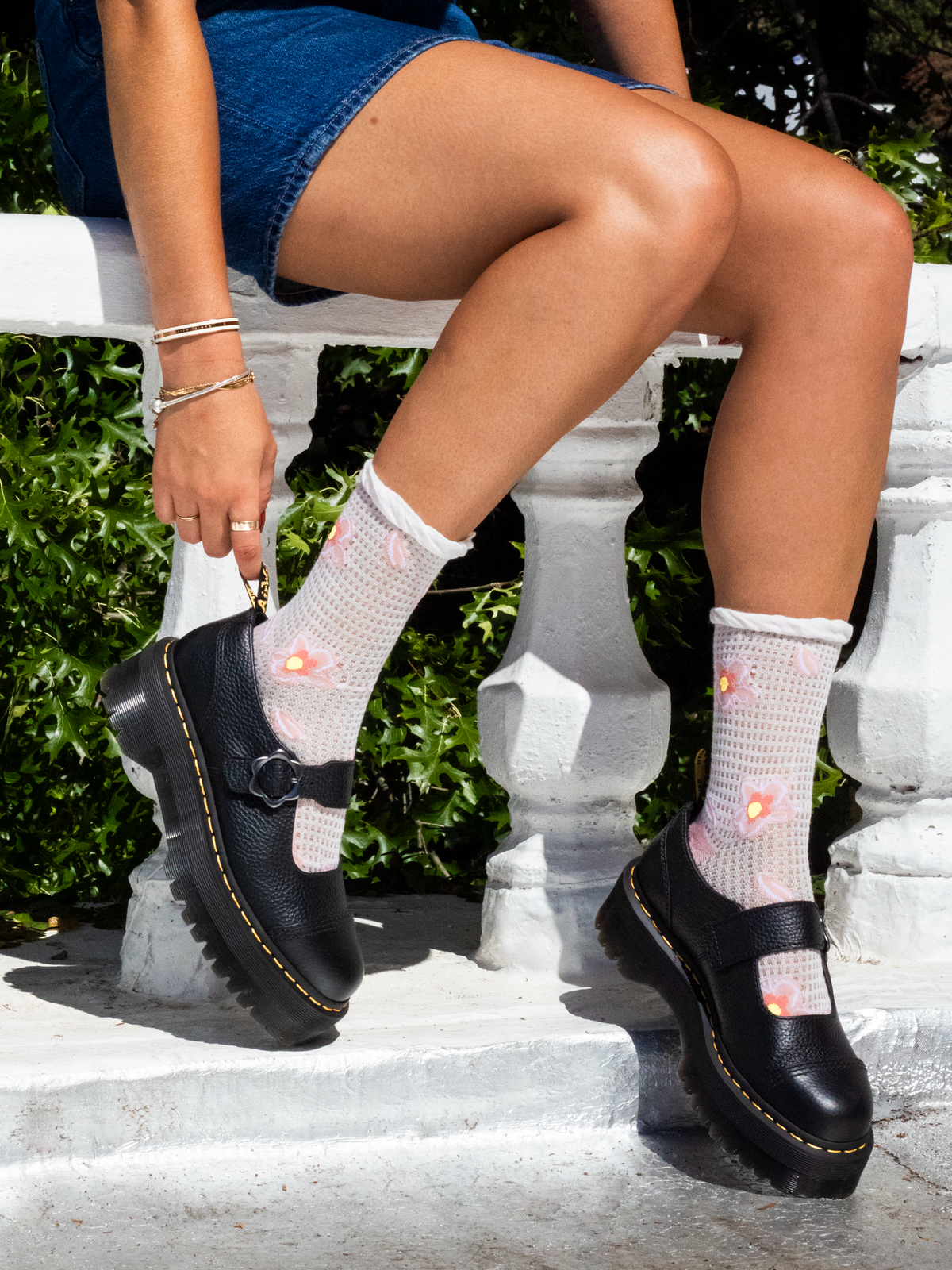 DR. MARTENS ADDINA FLOWER MARY JANE BLACK MILLED