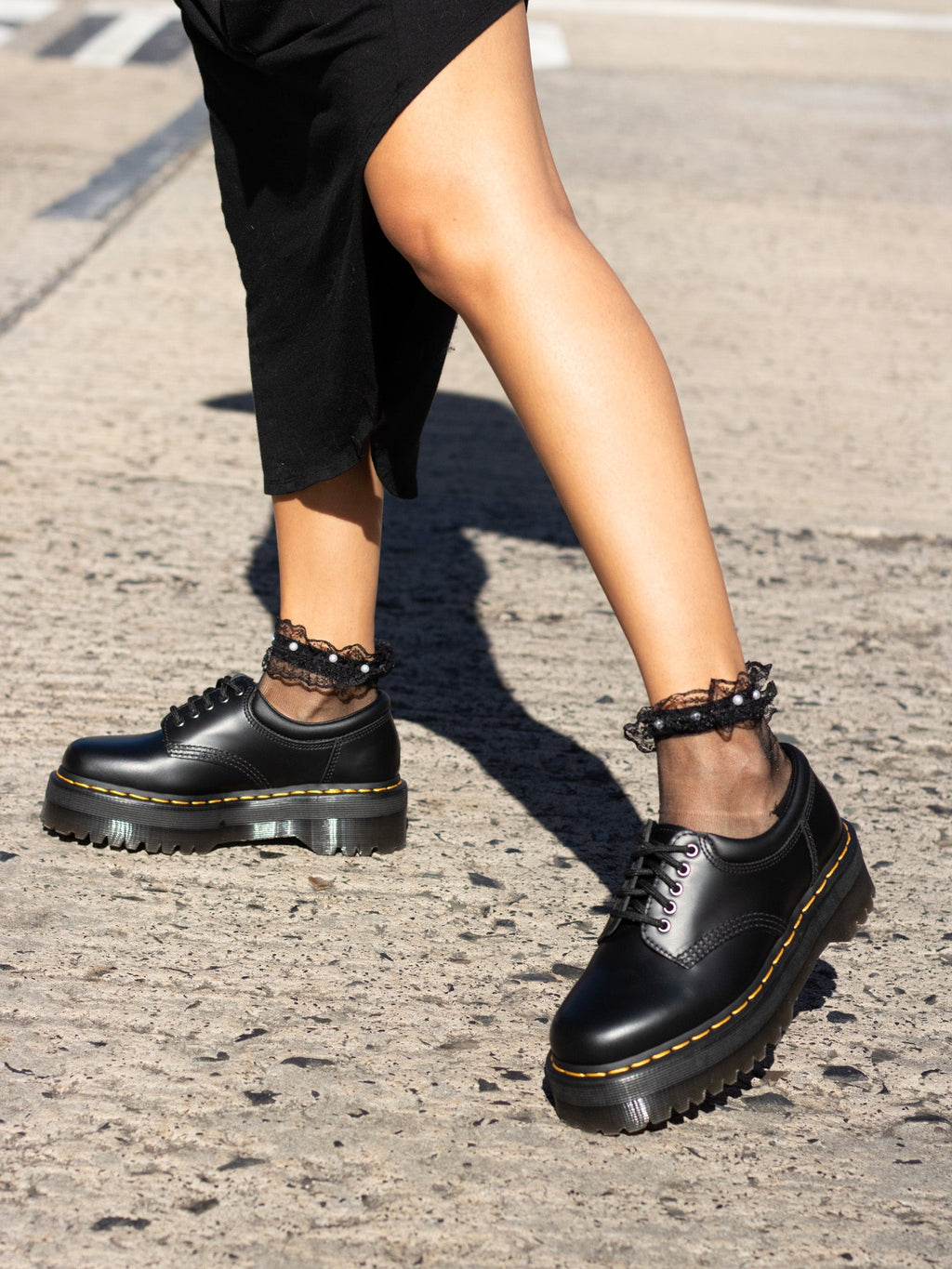 DR. MARTENS 8053 QUAD BLACK SMOOTH