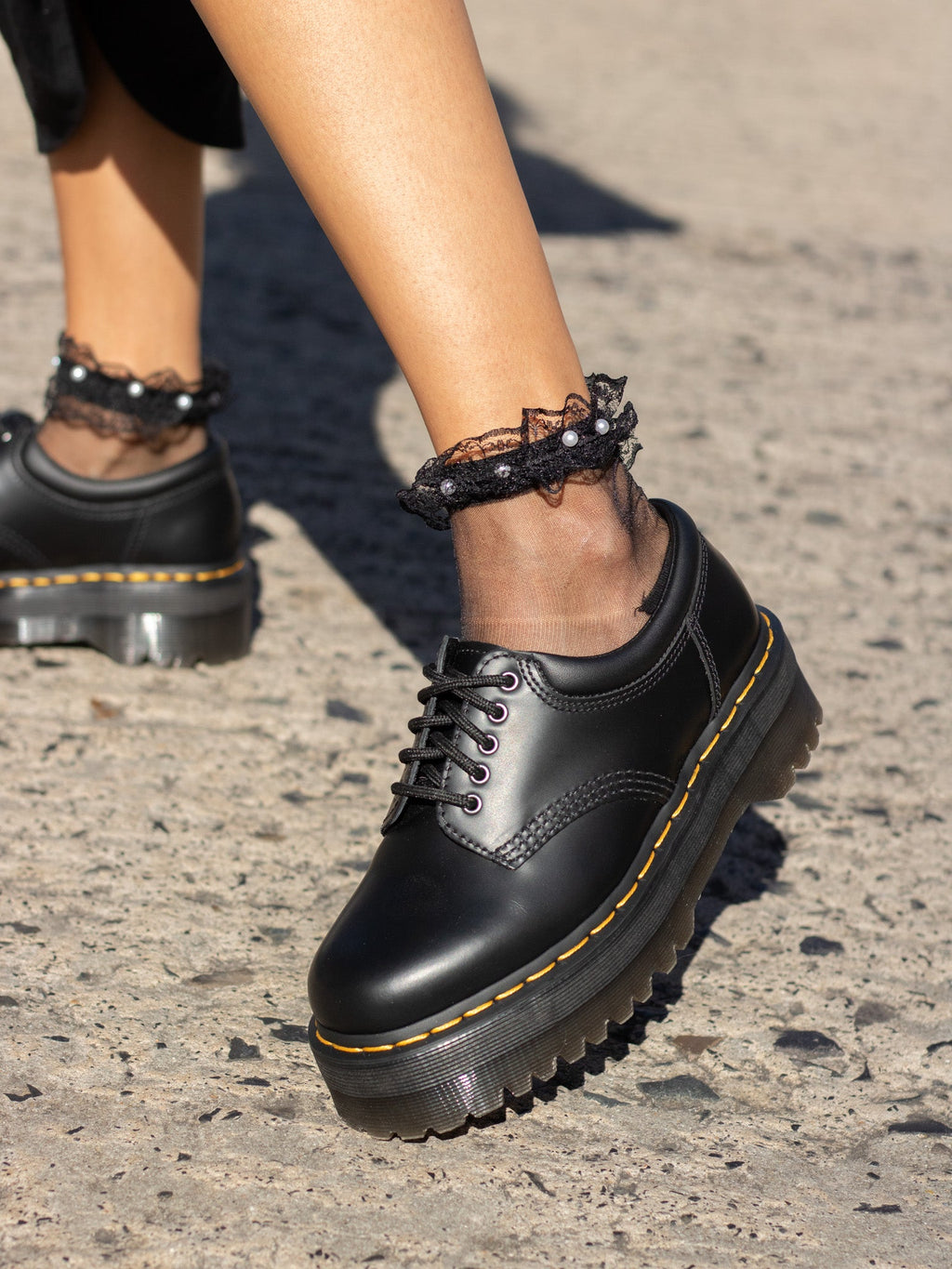 DR. MARTENS 8053 QUAD BLACK SMOOTH