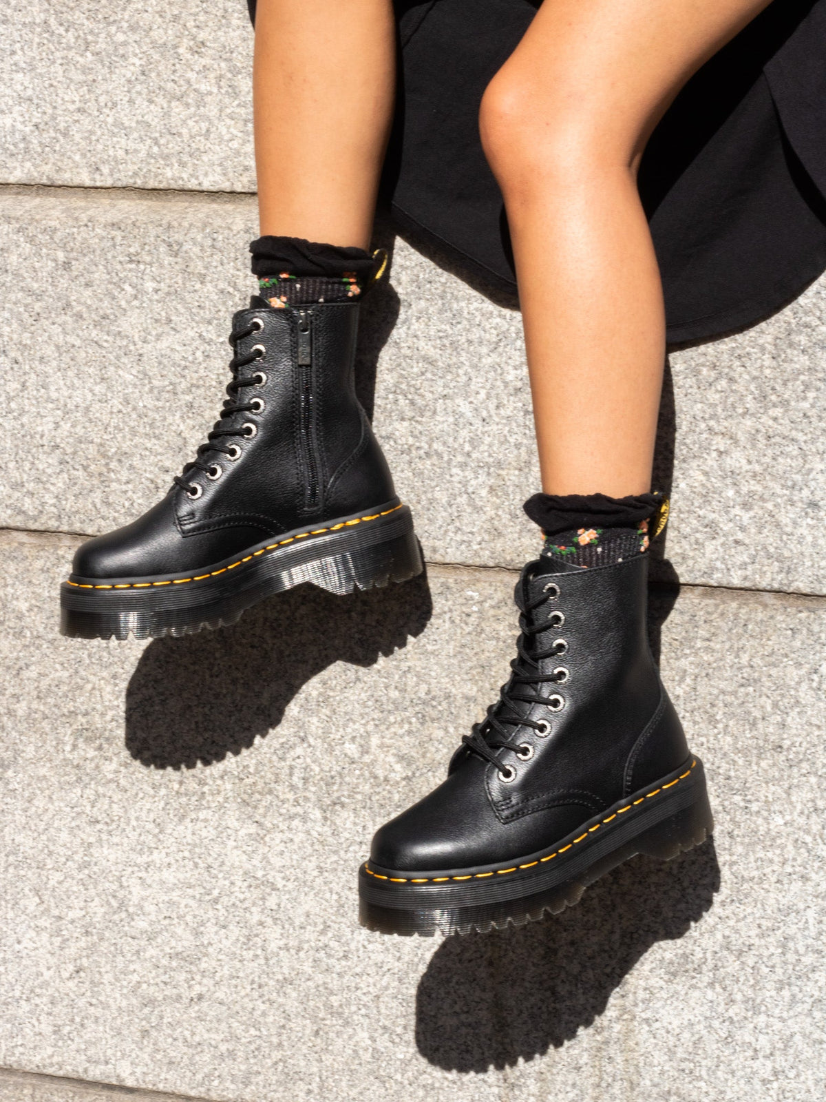 DR. MARTENS JADON BLACK PISA