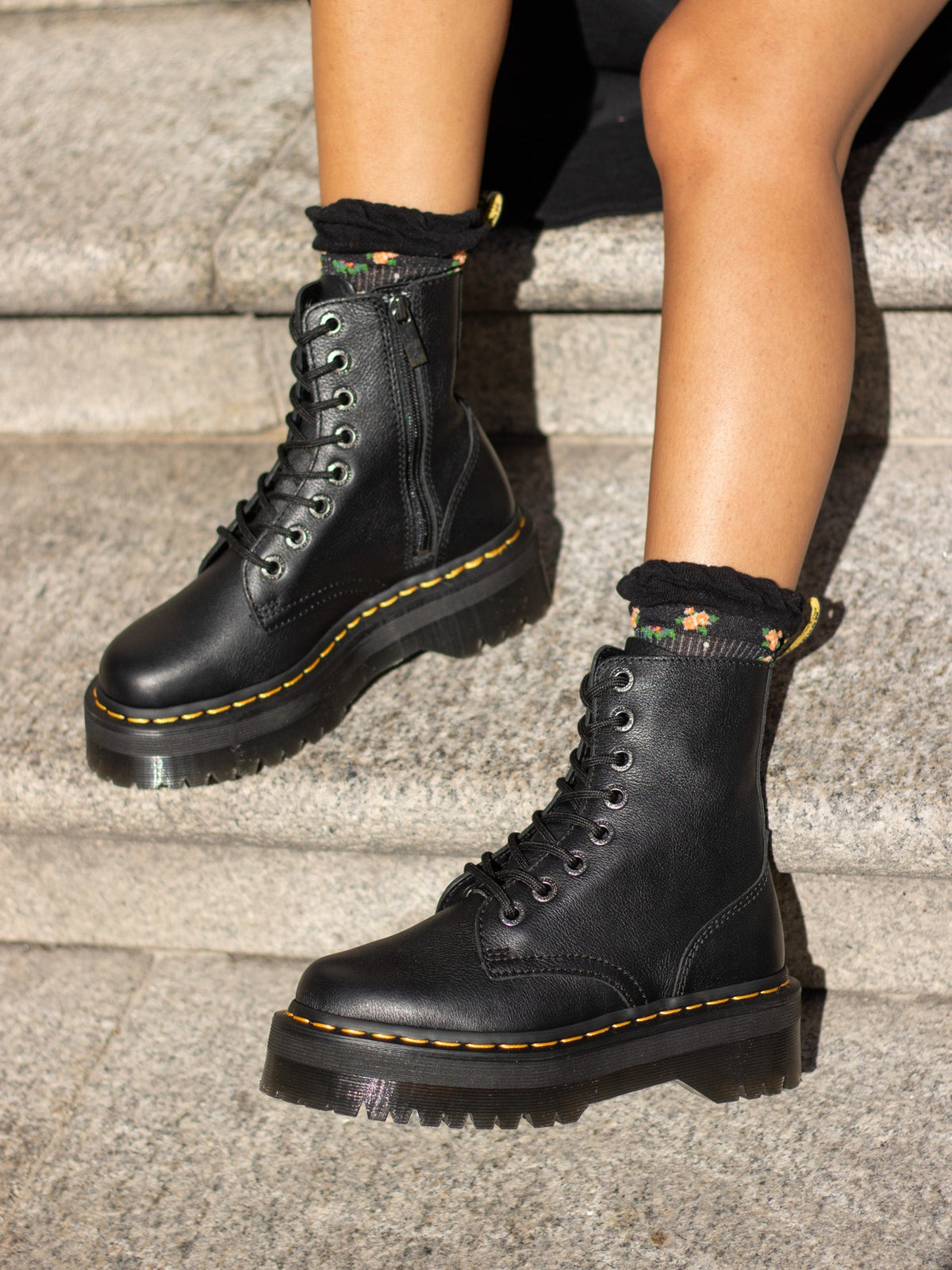 DR. MARTENS JADON BLACK PISA