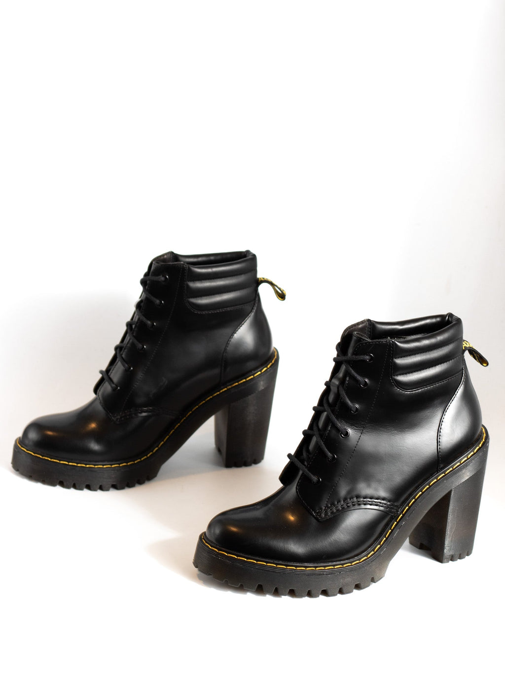 DR. MARTENS AVERIL BLACK SMOOTH