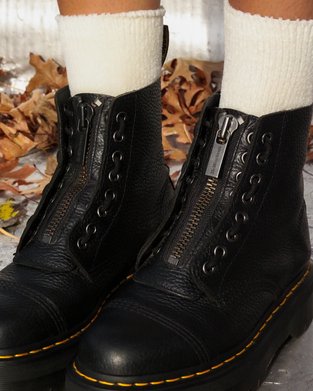 DR. MARTENS SINCLAIR BLACK MILLED LEATHER