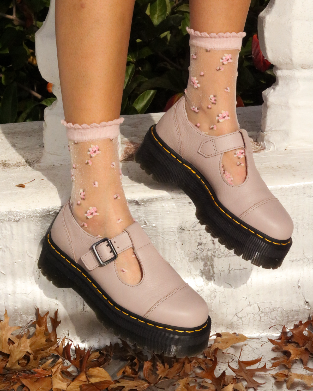 DR. MARTENS BETHAN VINTAGE TAUPE