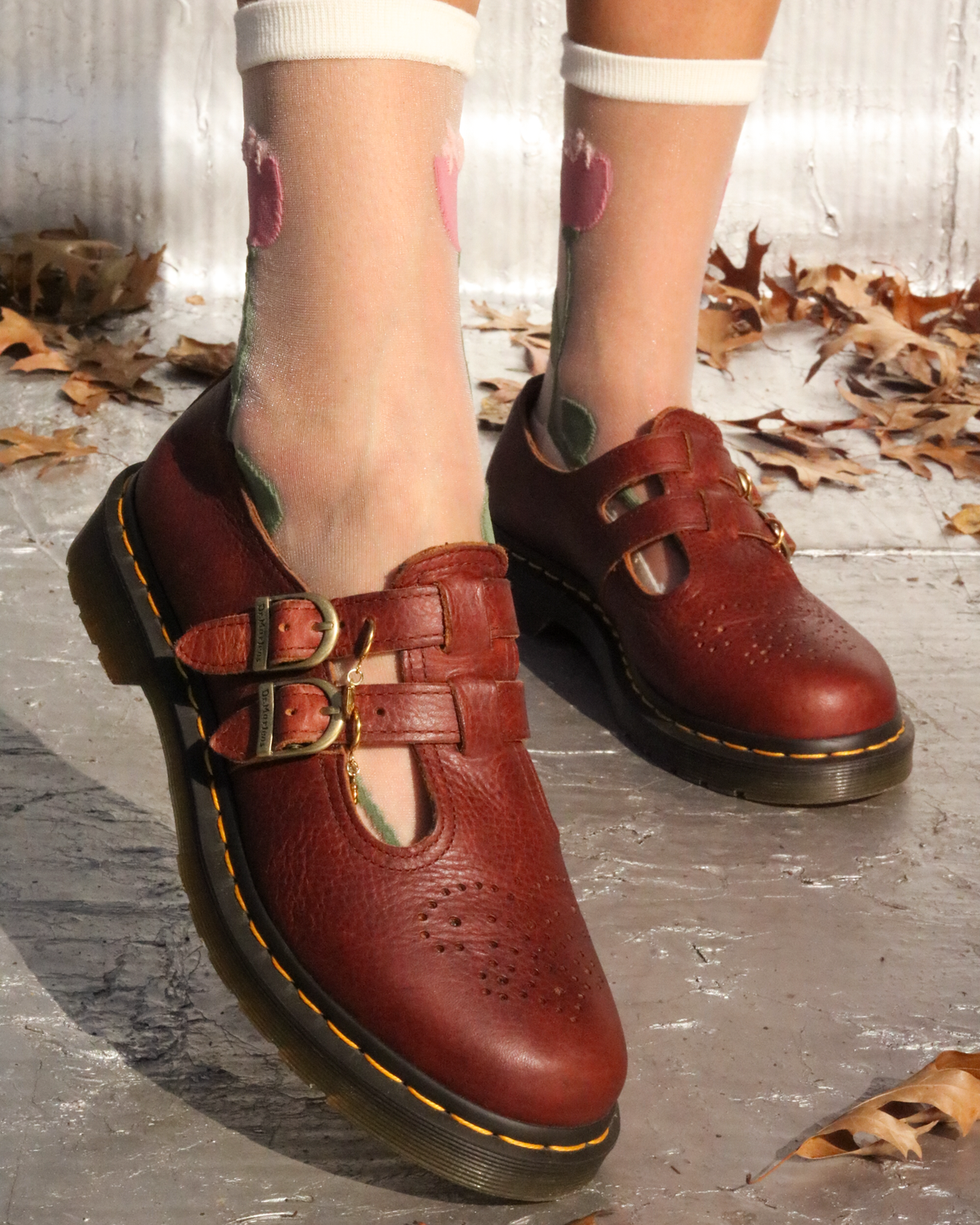 DR. MARTENS 8065 CASHEW AMBASSADOR LEATHER