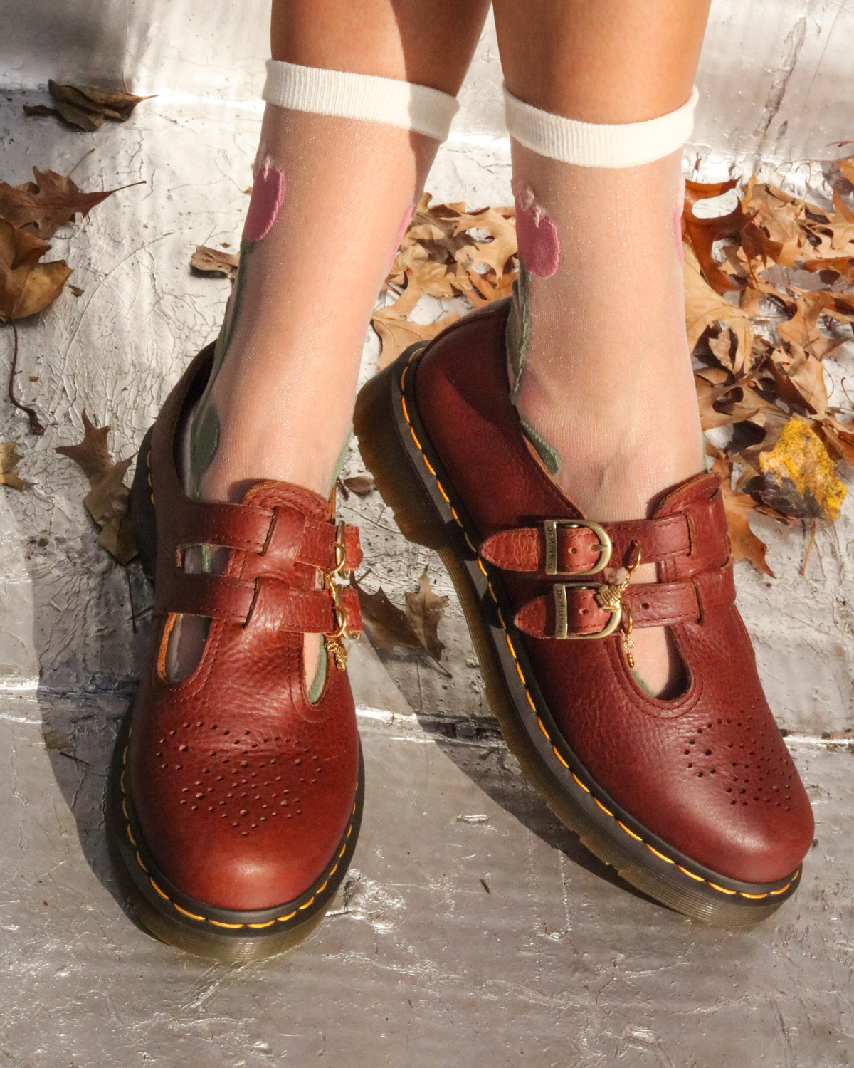 DR. MARTENS 8065 CASHEW AMBASSADOR LEATHER