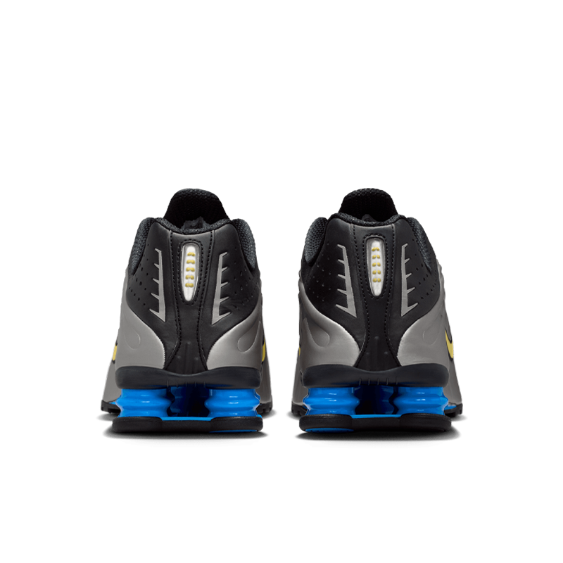 NIKE SHOX R4