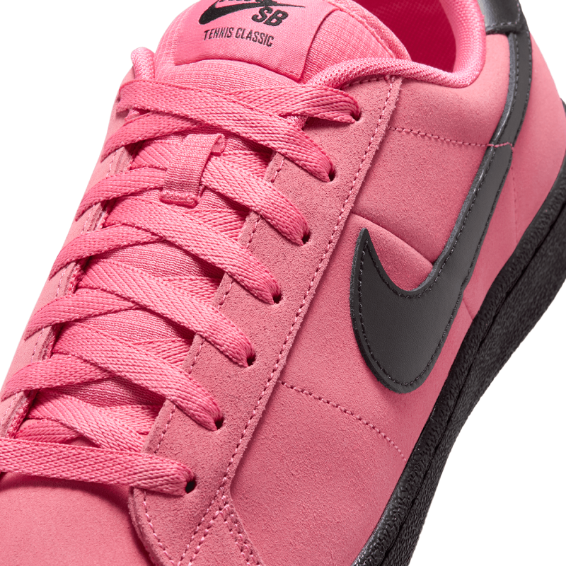 NIKE SB ZOOM TENNIS CLASSIC CLUB 58