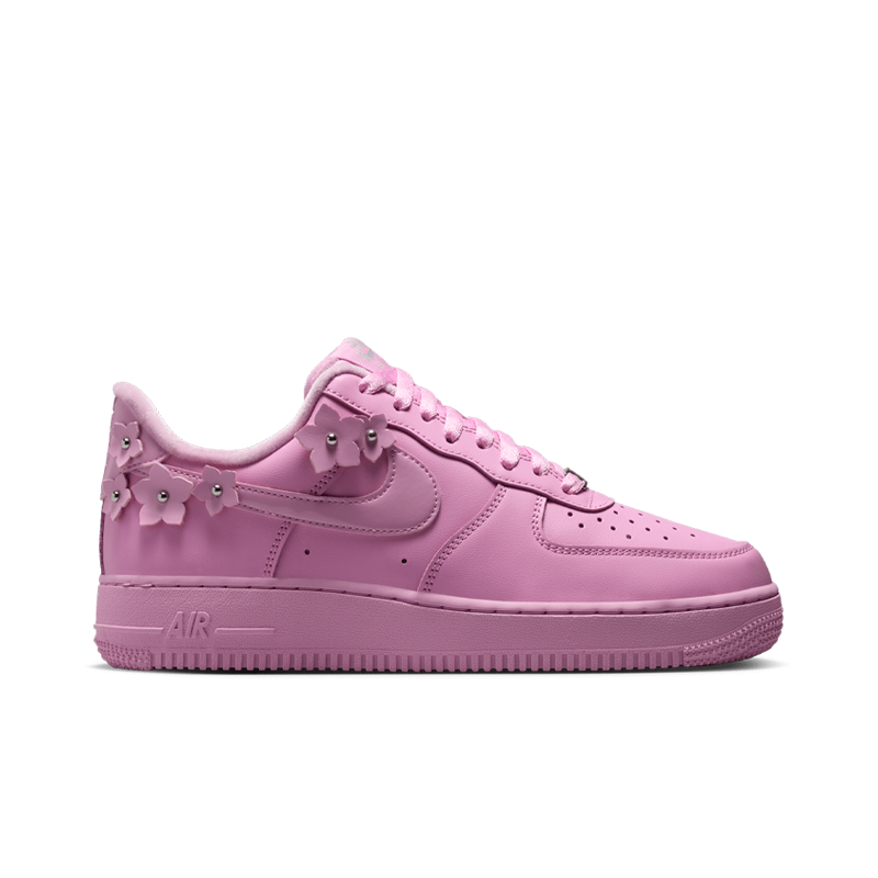NIKE AIR FORCE 1 '07 W