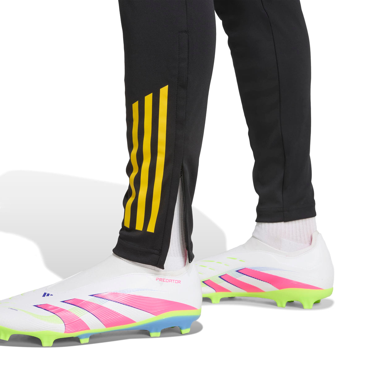 Adidas Manchester United 25/26 European Training Pants.
