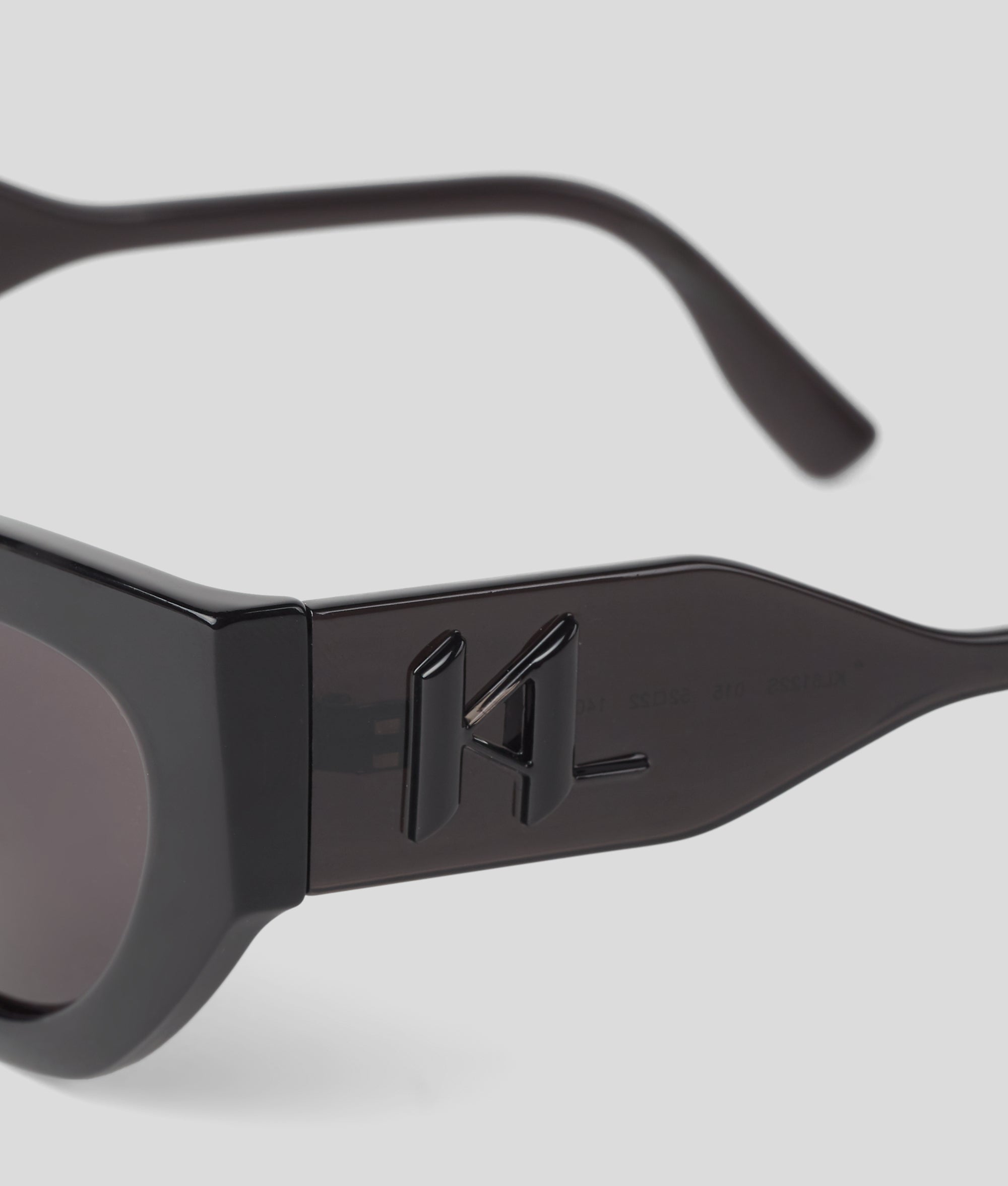 MONOGRAM LOGO CAT EYE SUNGLASSES