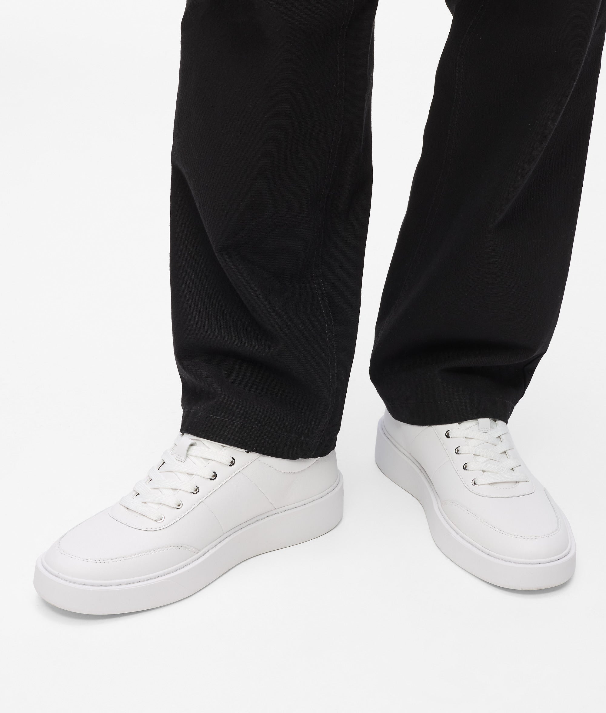 Flint II sneakers