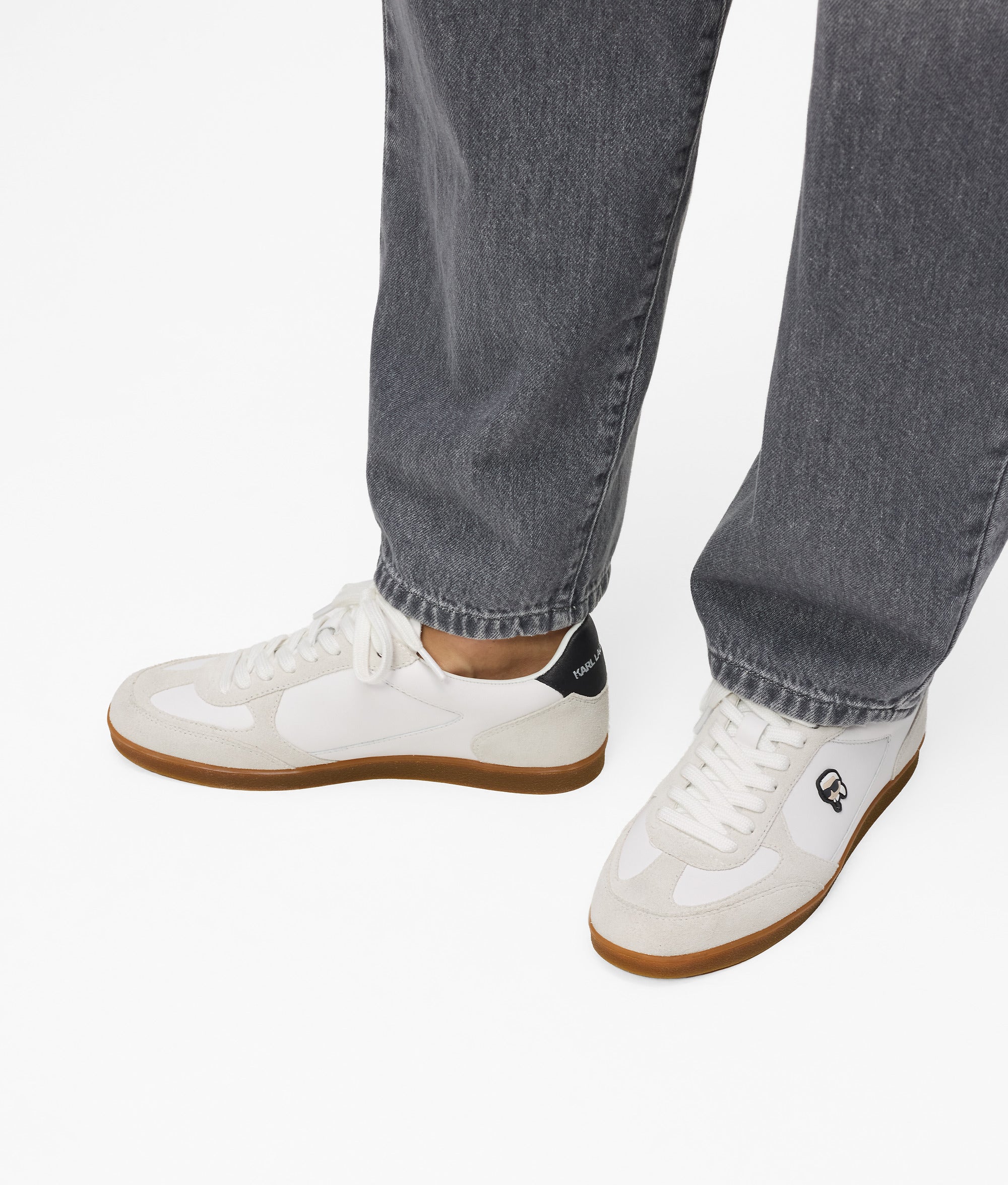 Ikon NFT Kandidate sneakers