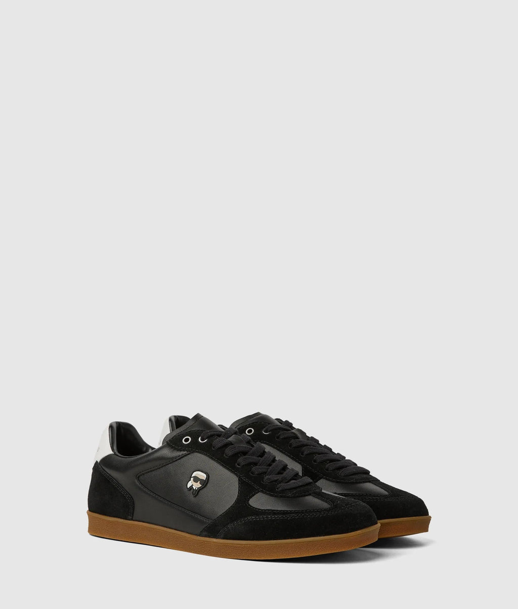 Ikon NFT Kandidate sneakers