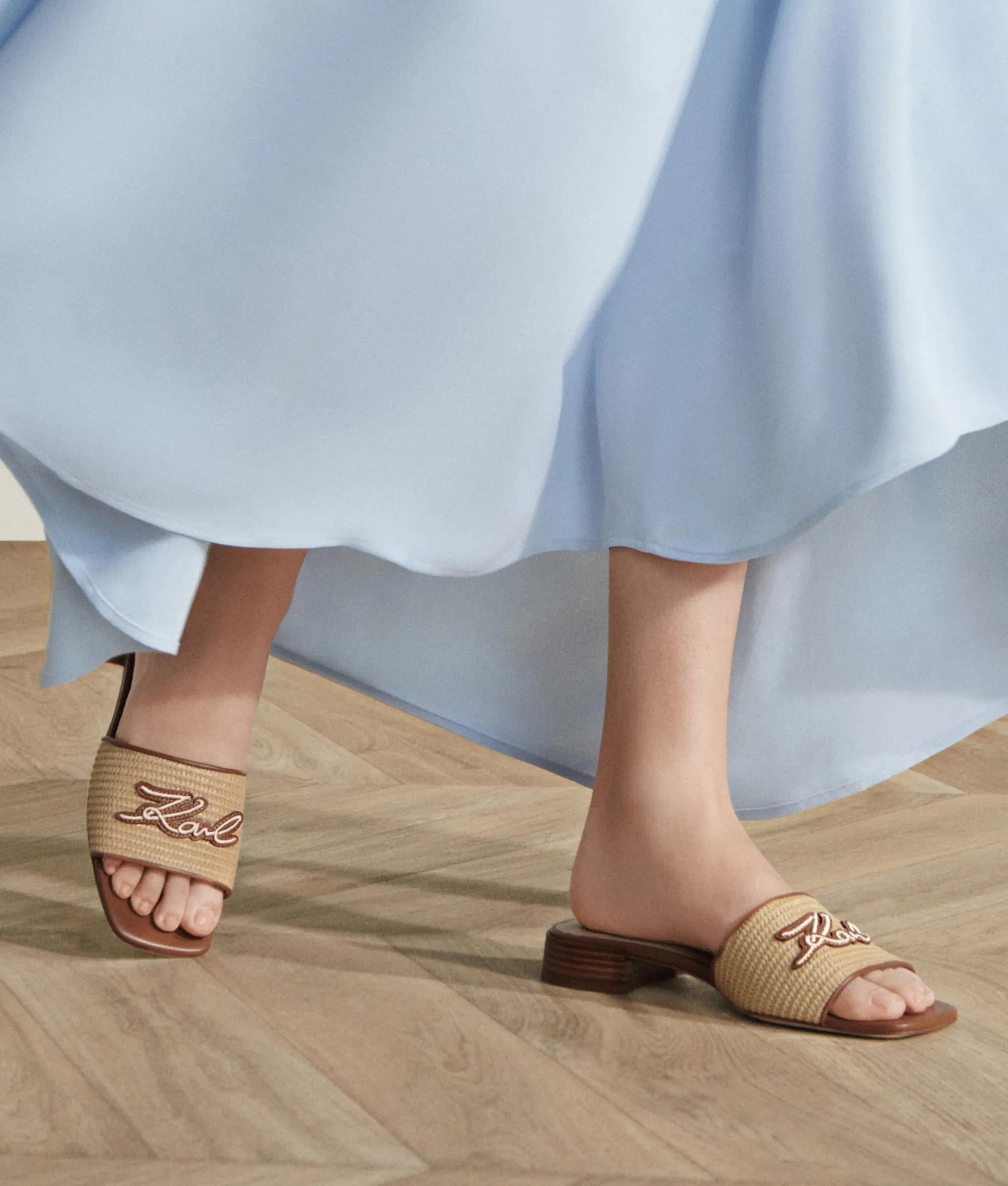 Petalo II heeled sandals