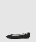 Ribbon collar pumps