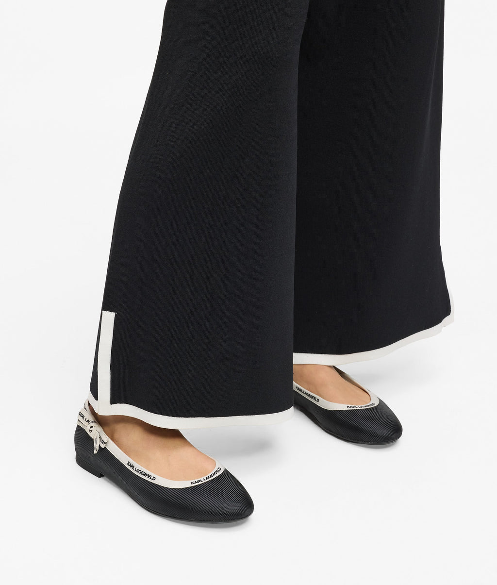 Ribbon collar pumps