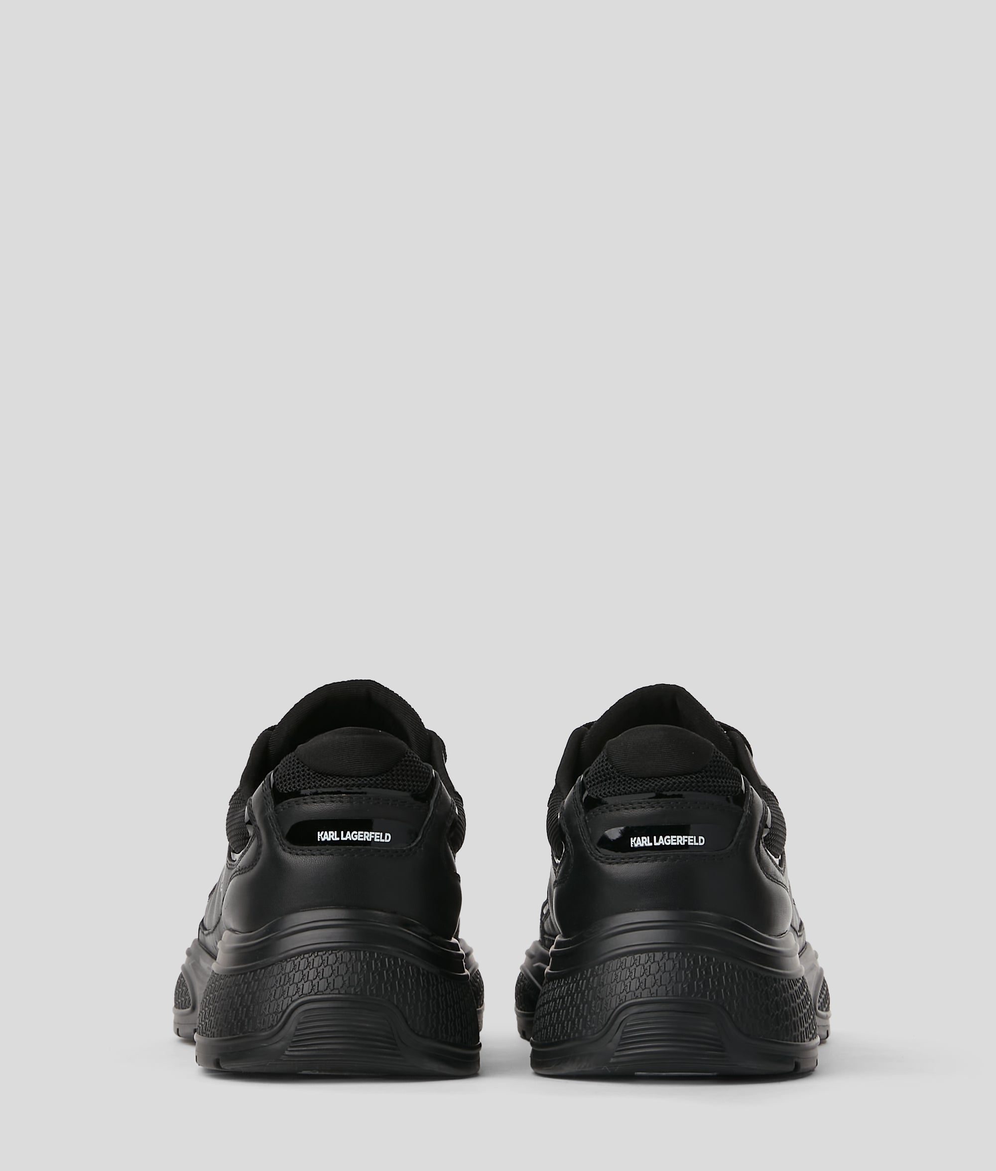 Vesta sneakers