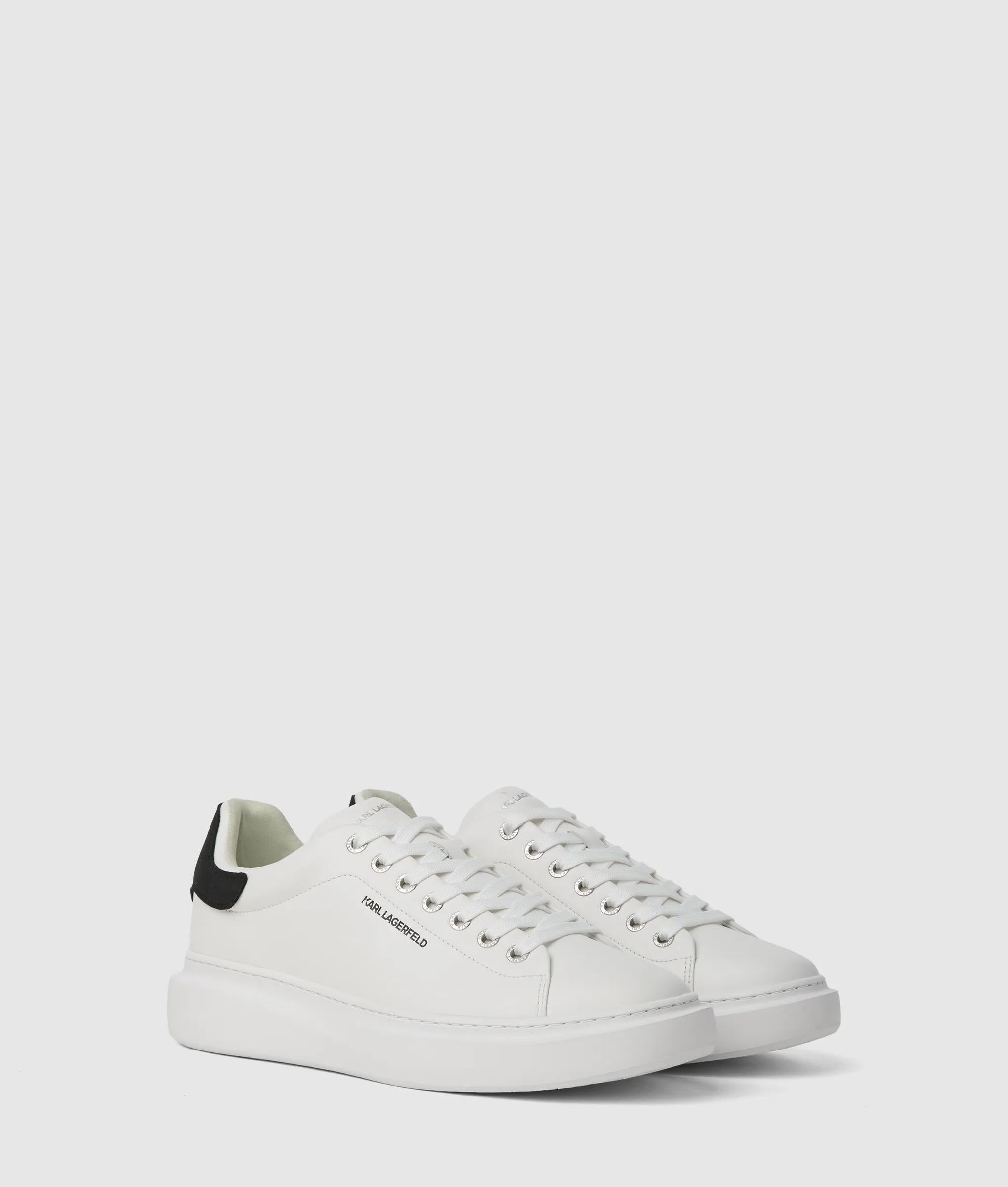 Ikon NFT kore sneakers