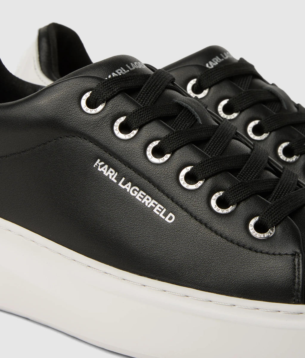 Ikon NFT kore sneakers