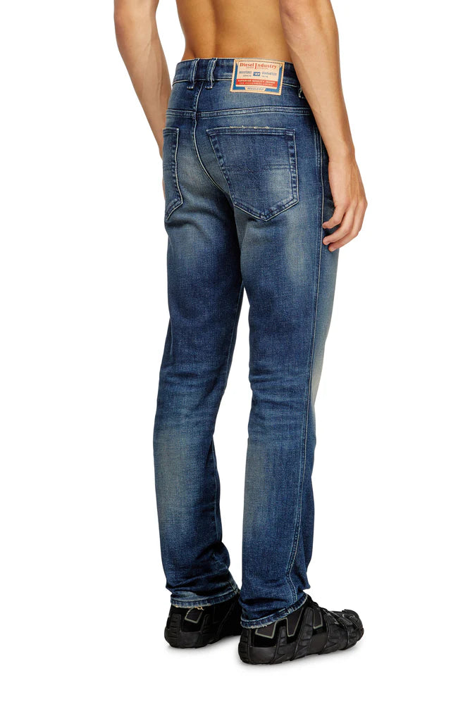 Slim Jeans - 1993 D-Vyl