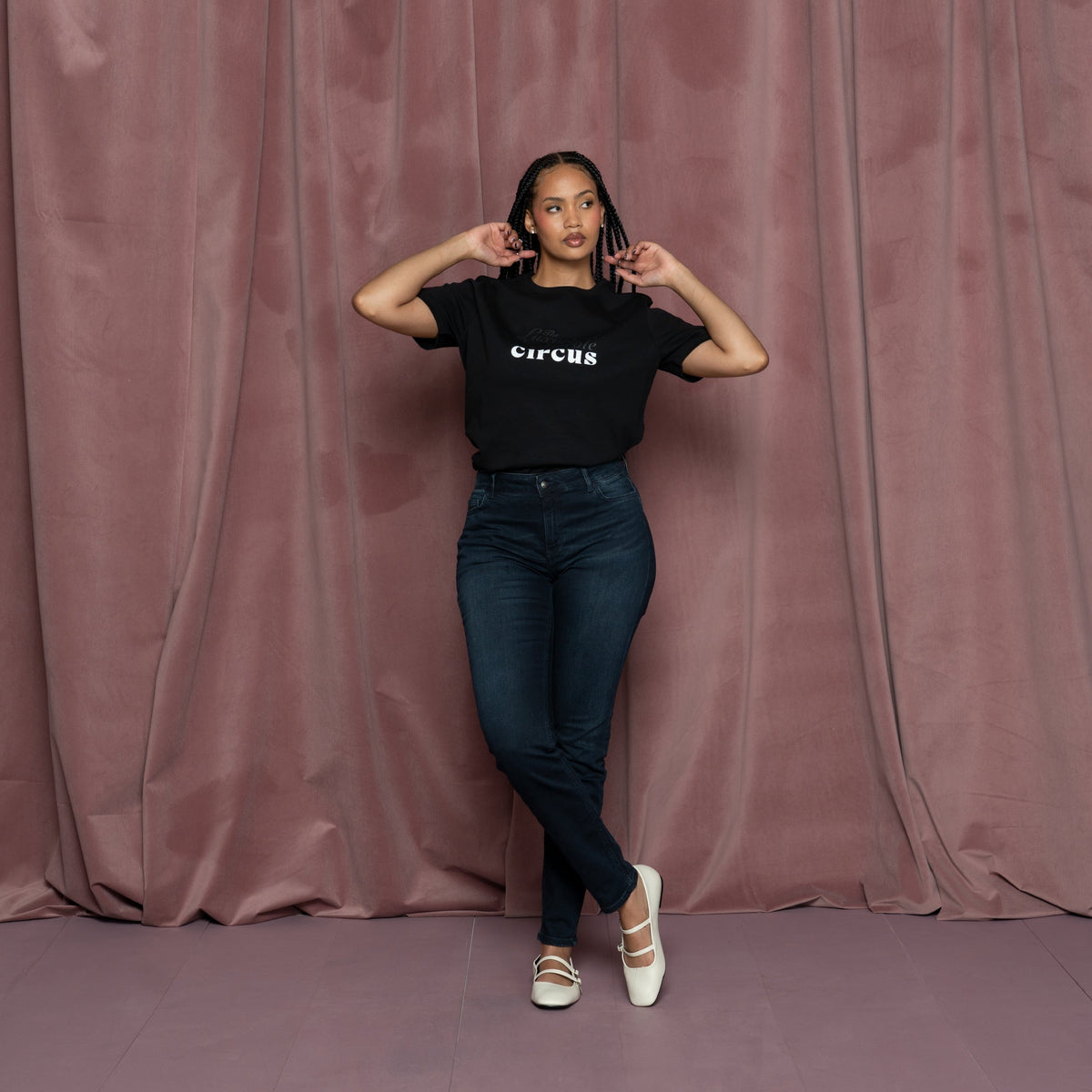 LMC LUXURIOUS MARBLE CIRCUS