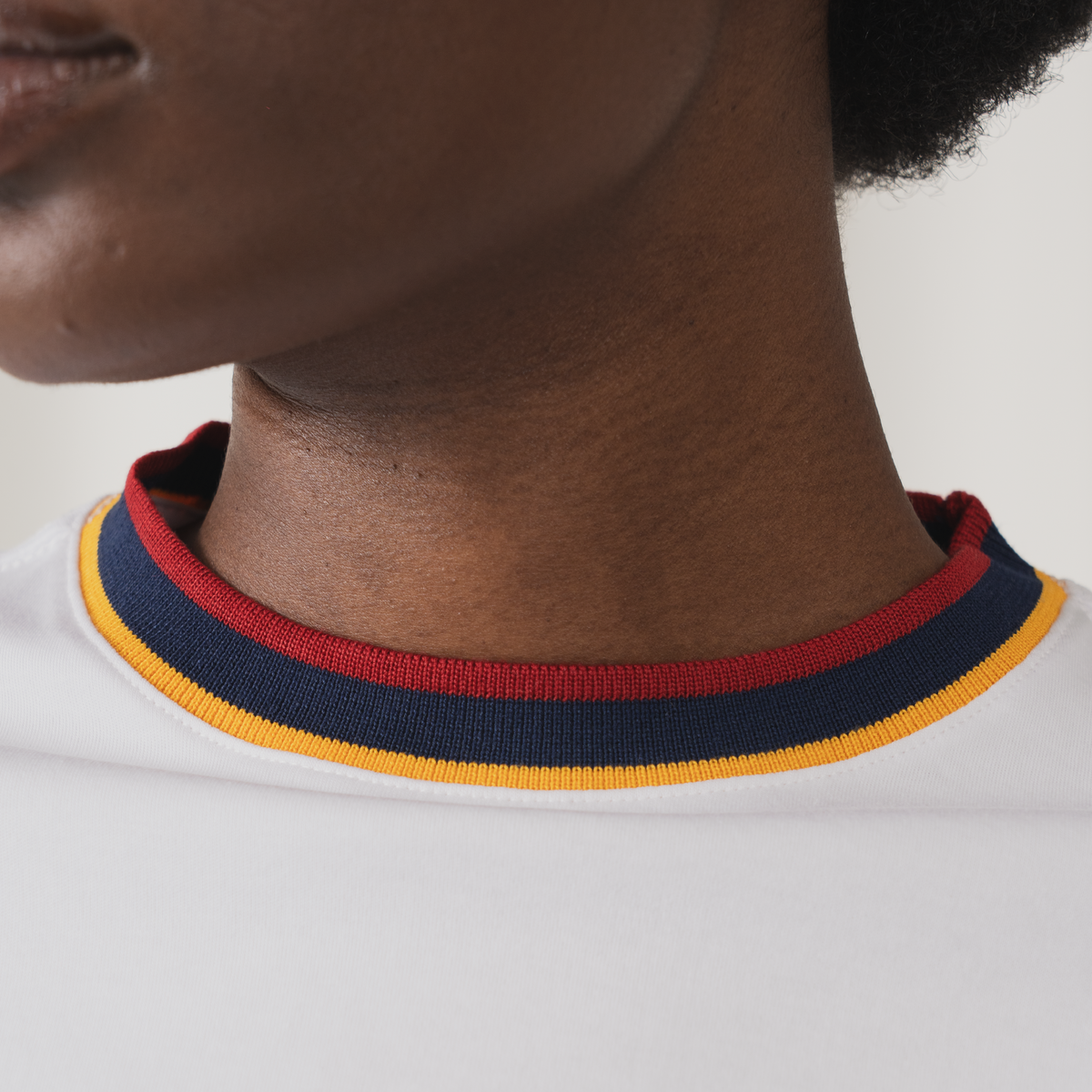 FLAG RIB NECKLINE