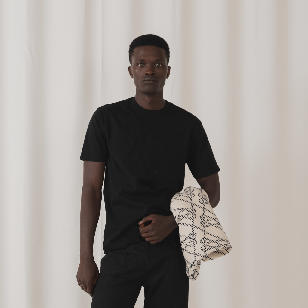 CROWN ROTATION BLACK T-SHIRT